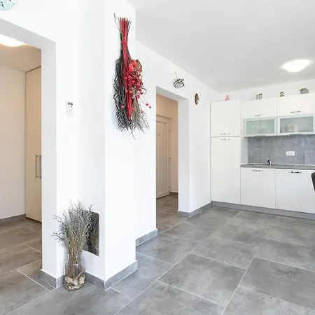 Patrick With Private Pool *