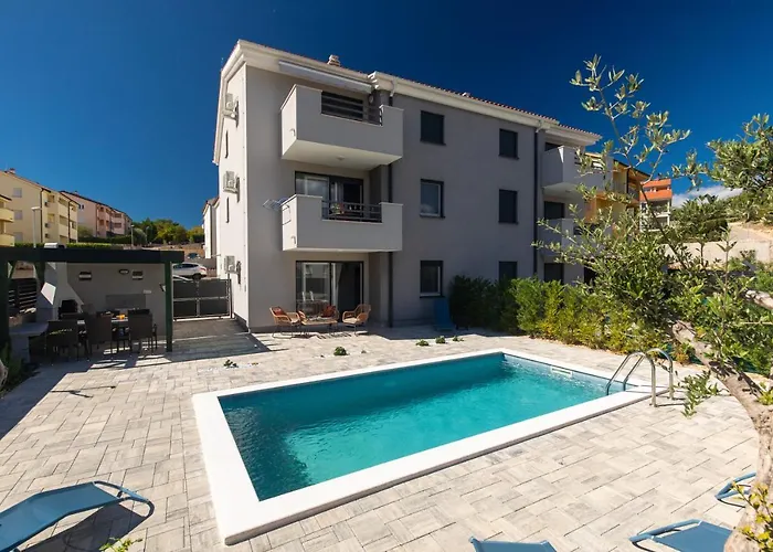 Apartman Patrick With Private Pool *