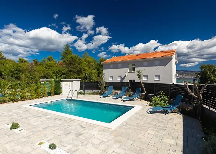 Patrick With Private Pool *