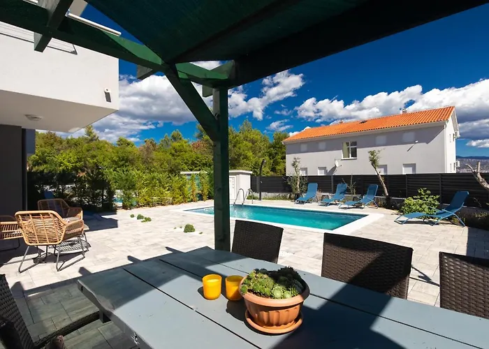 Apartman Patrick With Private Pool