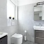 Patrick With Private Pool Apartment *
